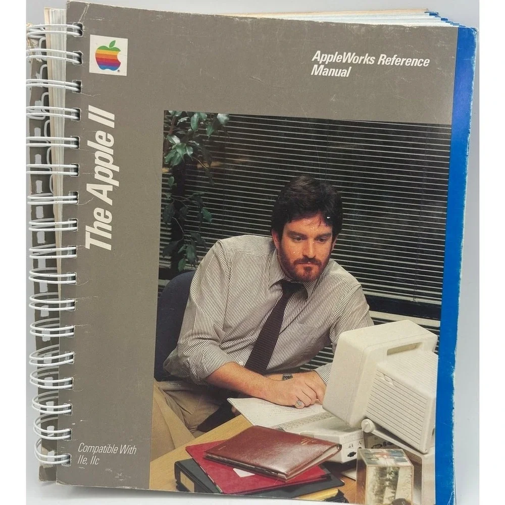 The Apple II AppleWorks‎ Reference Manual Vintage 1983 Apple